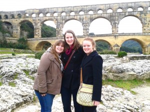 Les filles de SBC au Pont du Gard