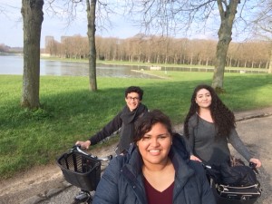 César, Erica et Anangie à Versailles